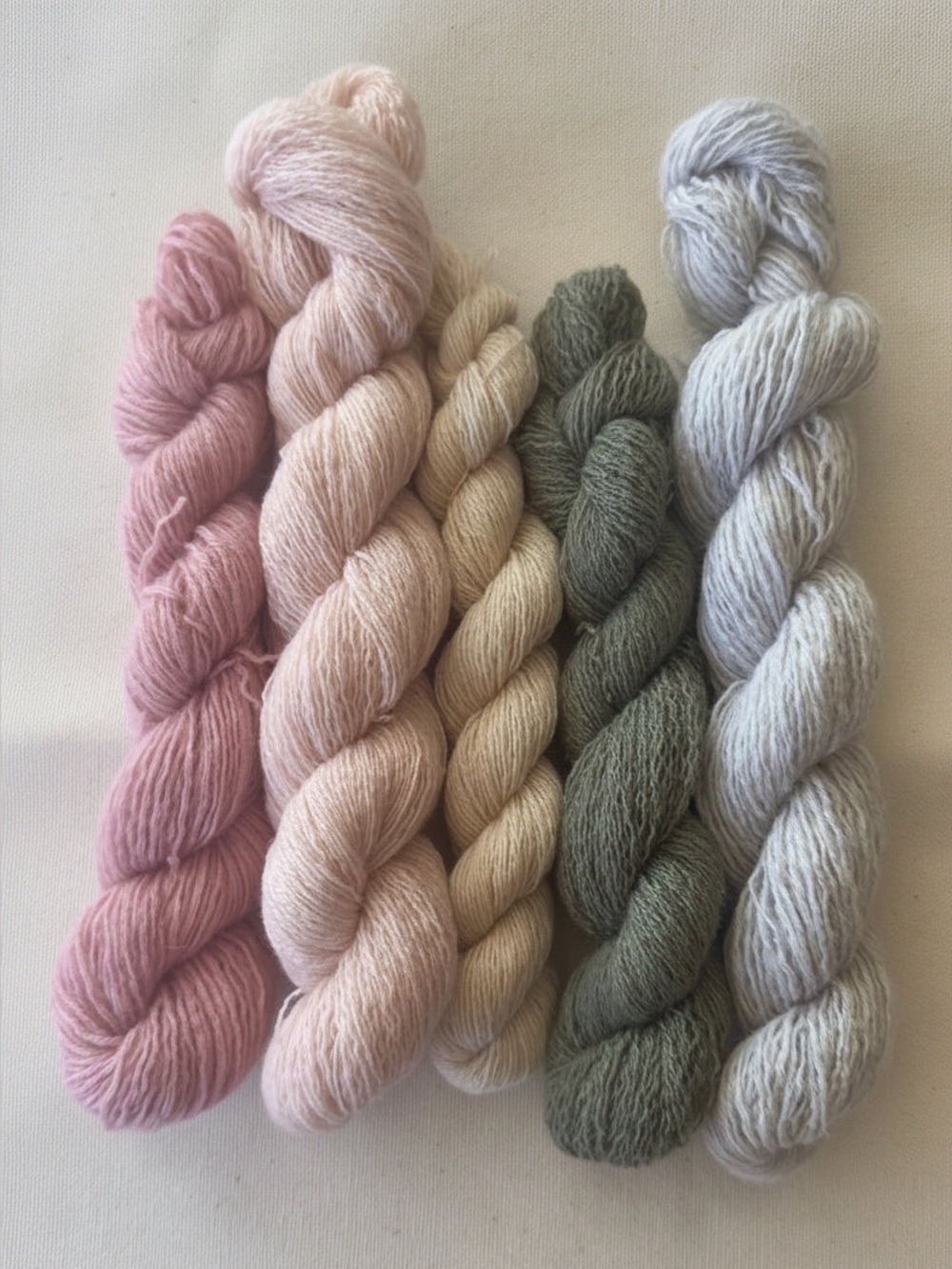 100% Cashmere Yarn Mini Skein Bundle · ~73g · Spring Colour Palette
